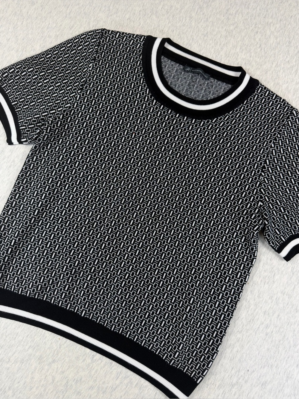 Adrianna Papell Black White Geometric Knit Short Sleeve Sweater Top Size Small - Picture 2 of 8